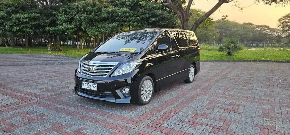 Alphard 2014 SC CBU ,Super Low Km 8 rb, masih spt baru gress,Antik !!