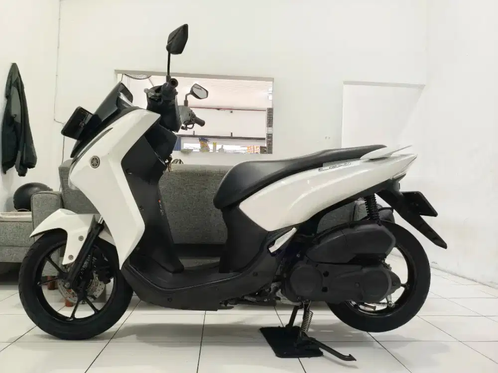 Yamaha Lexi 125 thn 2018 lengkap B DKI