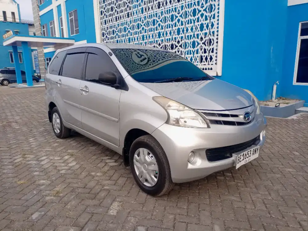 Daihatsu xenia 2014 tipe X