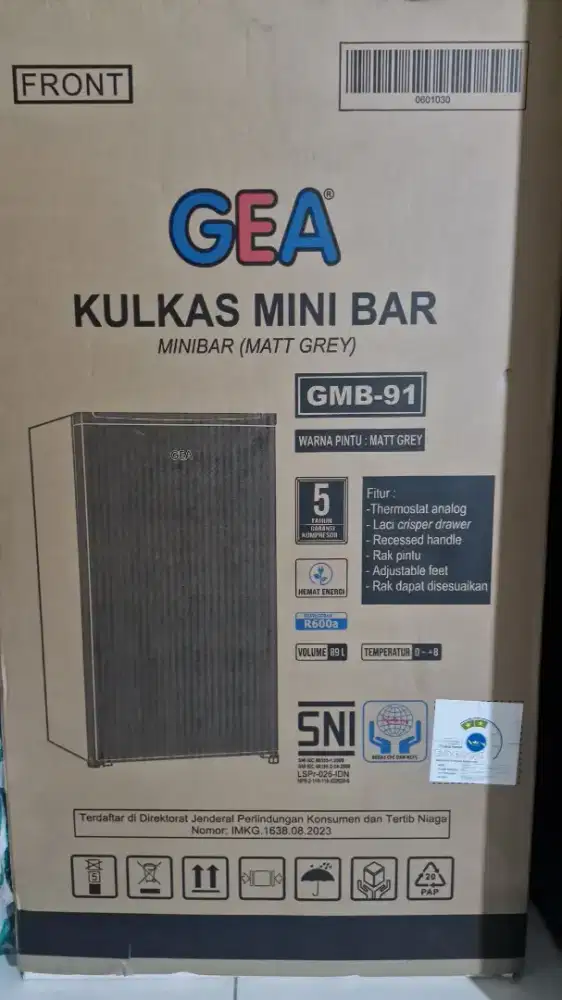 Kulkas mini bar GEA GMB-91 GRAY