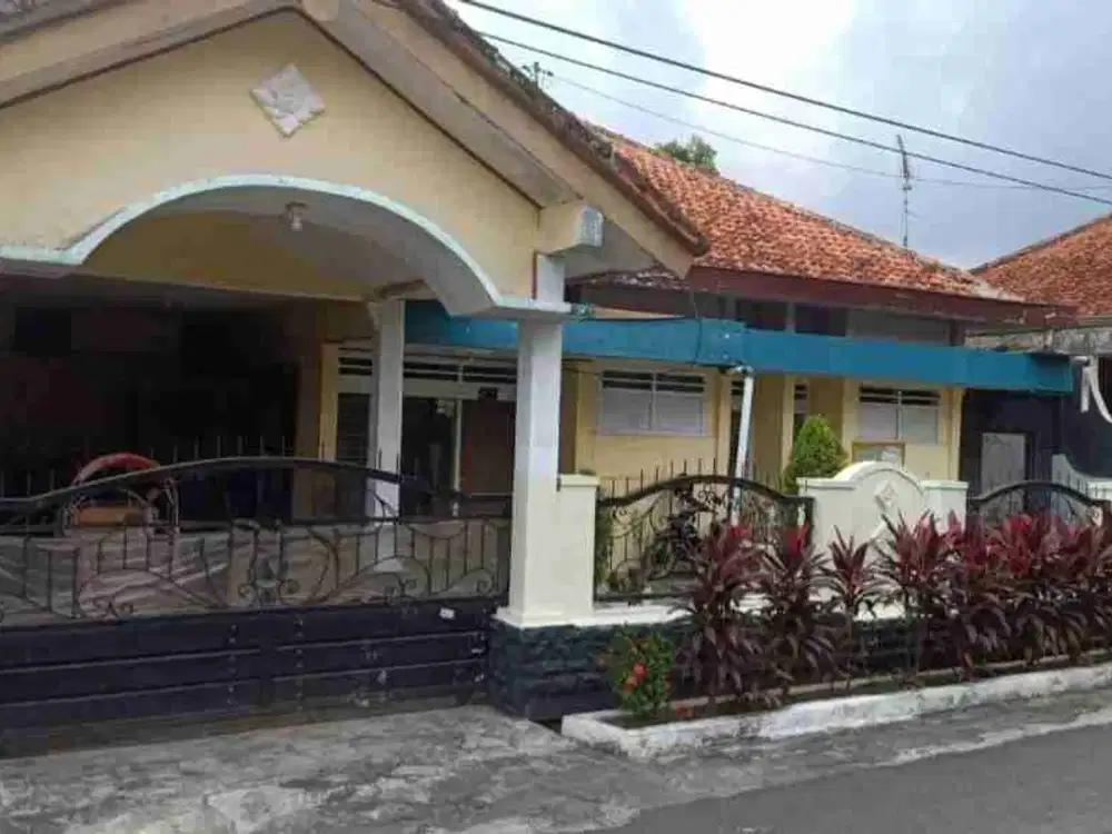 Dijual rumah kost aktif