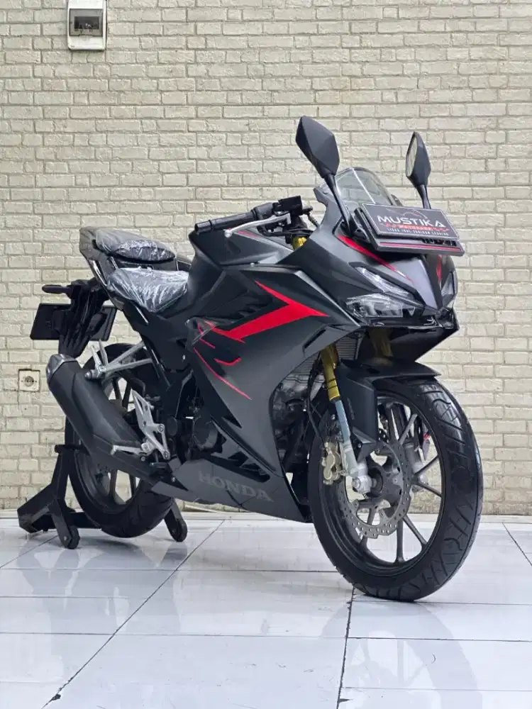 ODO 1RB PERAK‼️ Honda CBR 150R ABS 2022 Simpanan
- Dava Mustika