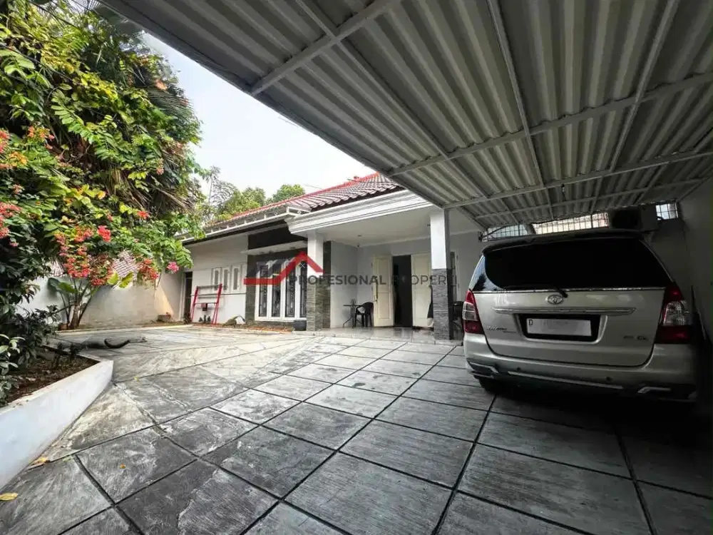 Rumah Siap Huni Terawat Lingkungan Tenang Di Kemang