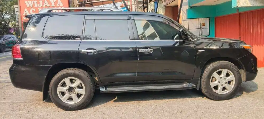 Lexus LX570 2011 Bensin