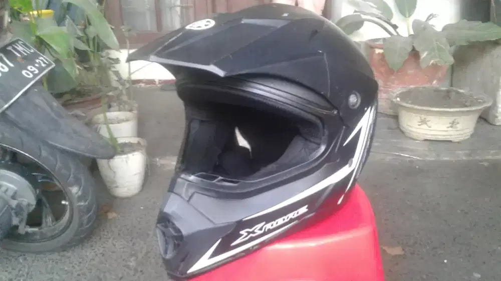 helm yamaha xabre