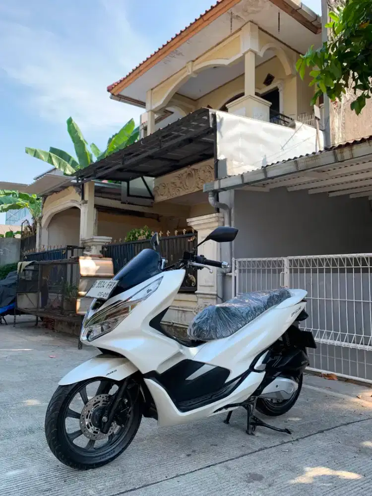 HONDA PCX 150 ABS 2018 KM 8 RB ANTIK