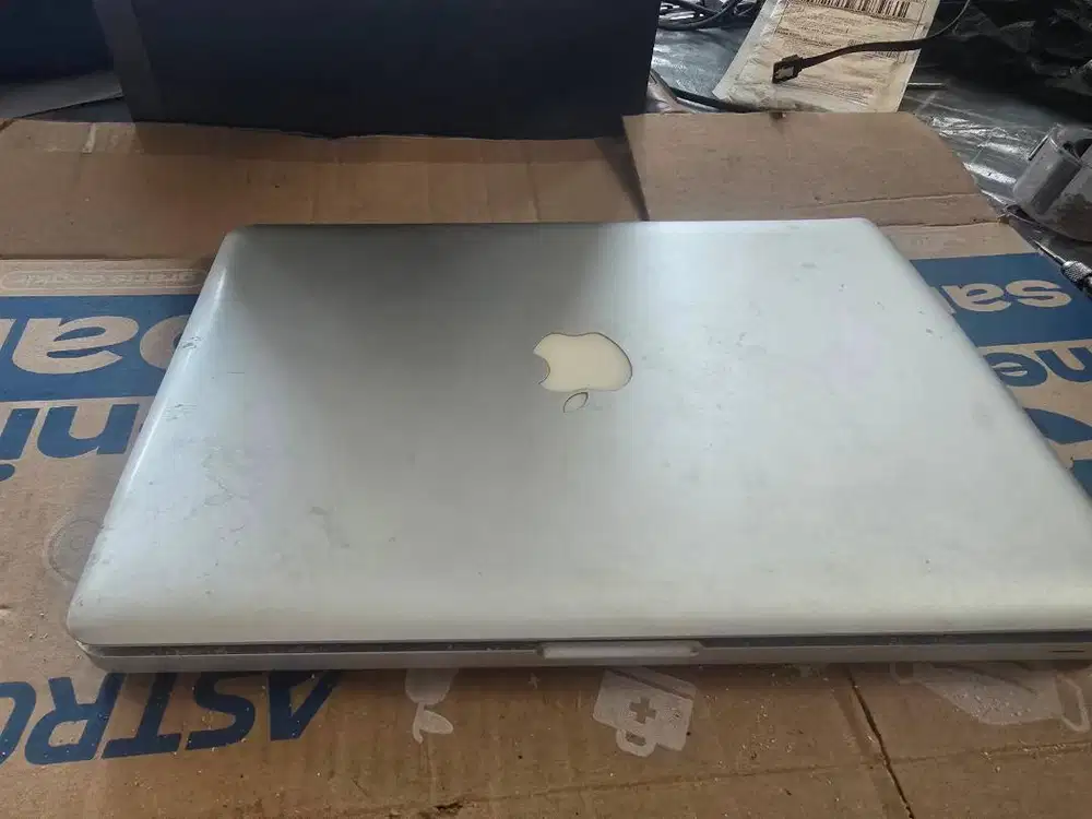 Macbook Pro mid 2010 A1278 Minus LCD Rusak