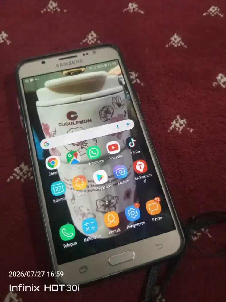 SAMSUNG J7  2016