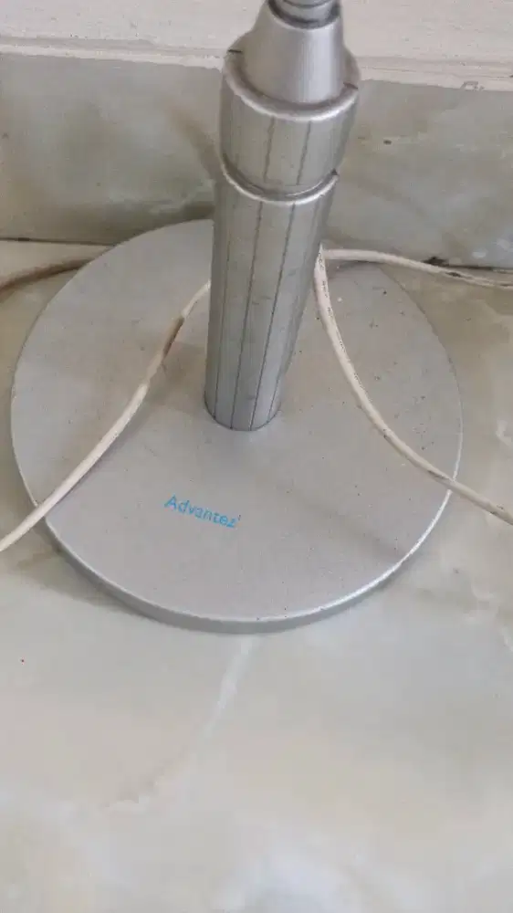 Dijual lampu belajar philips