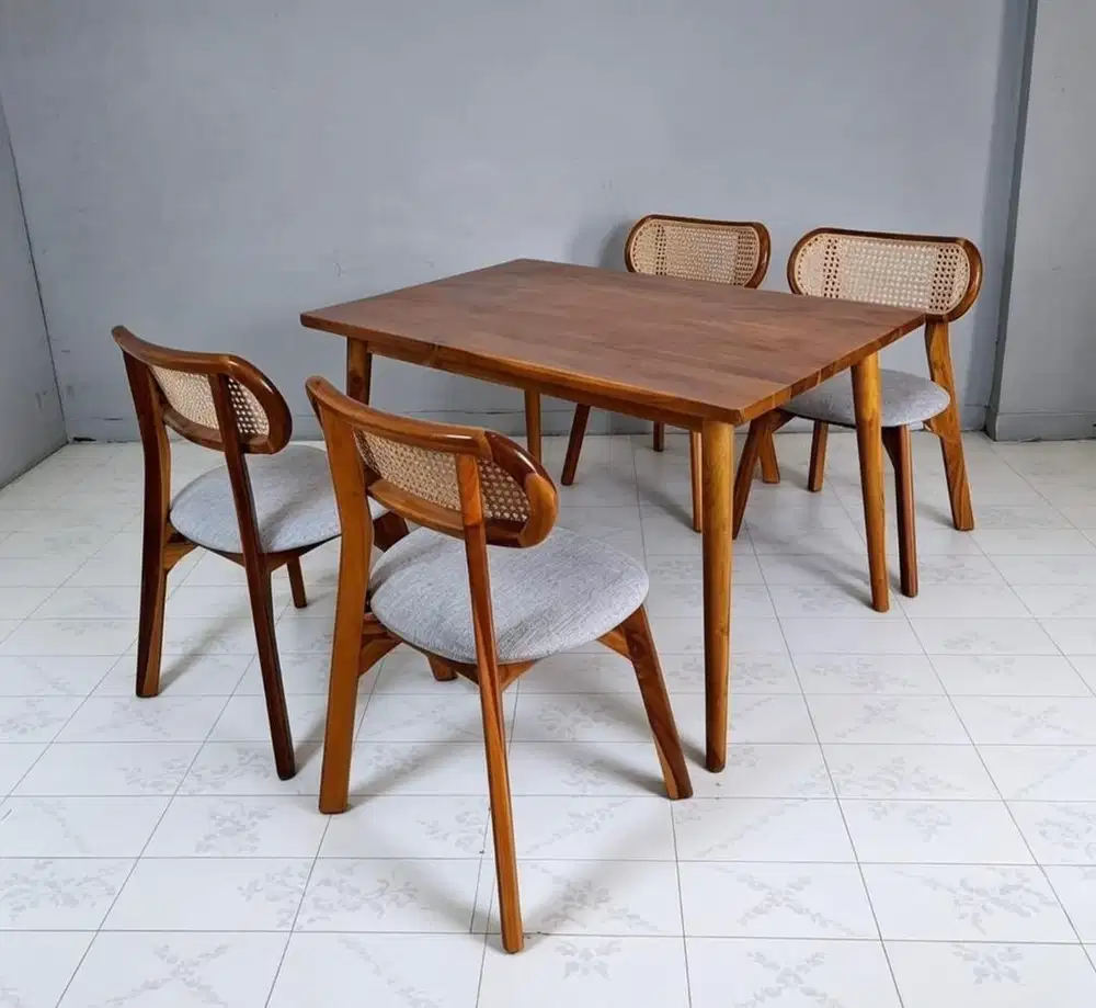 SET MEJA MAKAN DAN KURSI KAYU JATI ASLI BISA CICILAN DENGAN HOME CREDI