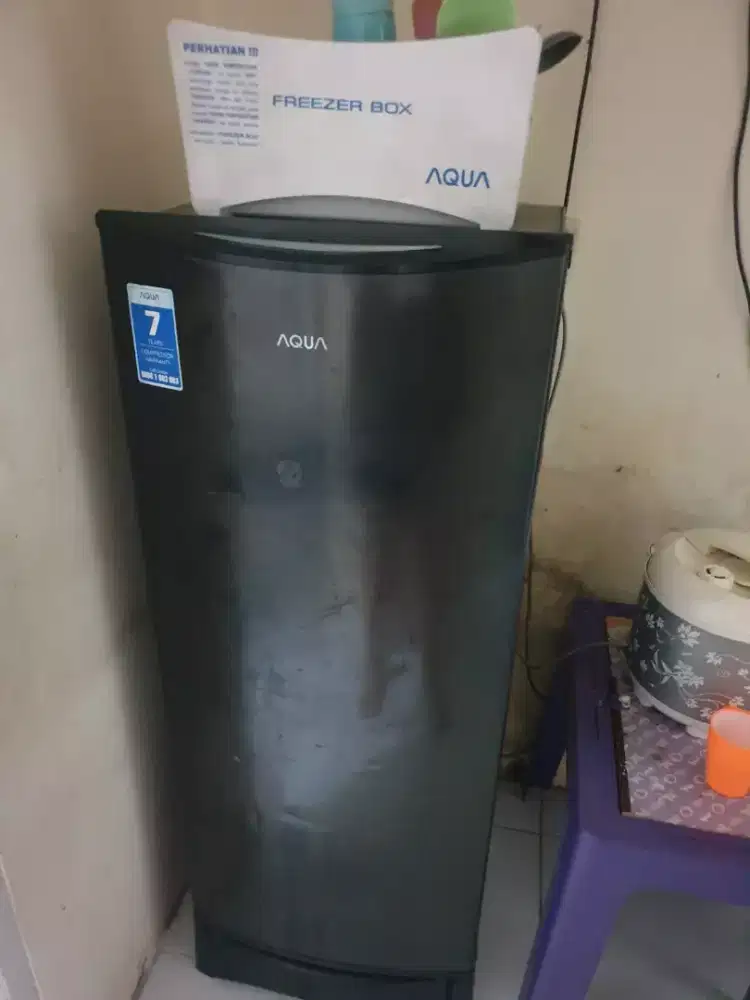 Jual cepat kulkas Aqua 1 pintu murah