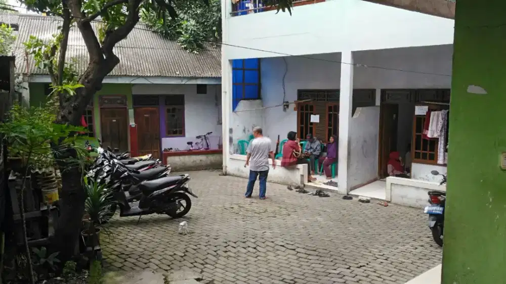 Jual 13 Pintu Kos Kosan, 2 Kontrakan, 1 Rumah Pasar Rebo Jakarta Timur