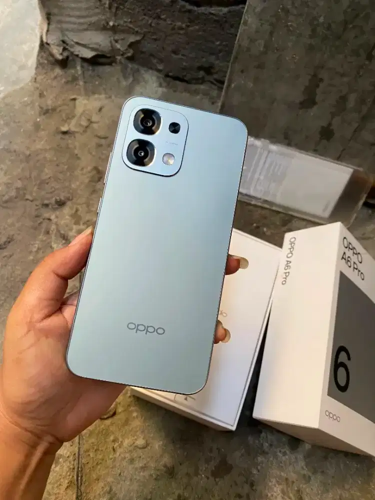 Oppo A6 Pro 16/128 Super AMOLED 7000Mah
