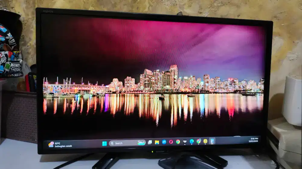 Tv led merek sharp 24 inch