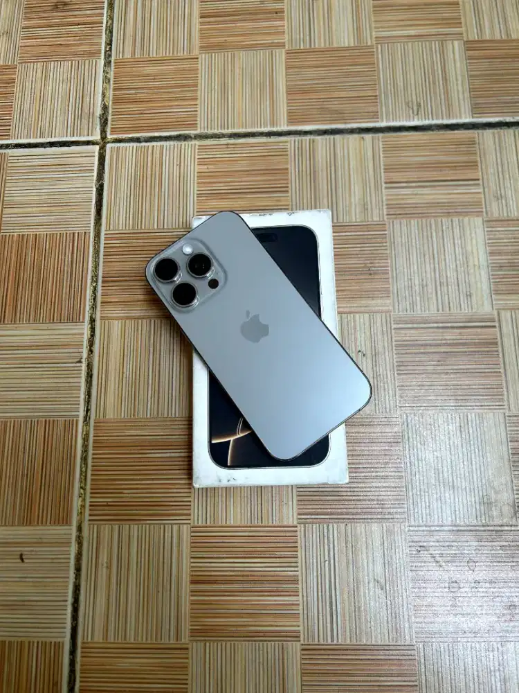 IPhone 16 pro 1TB ibox, natural titanium