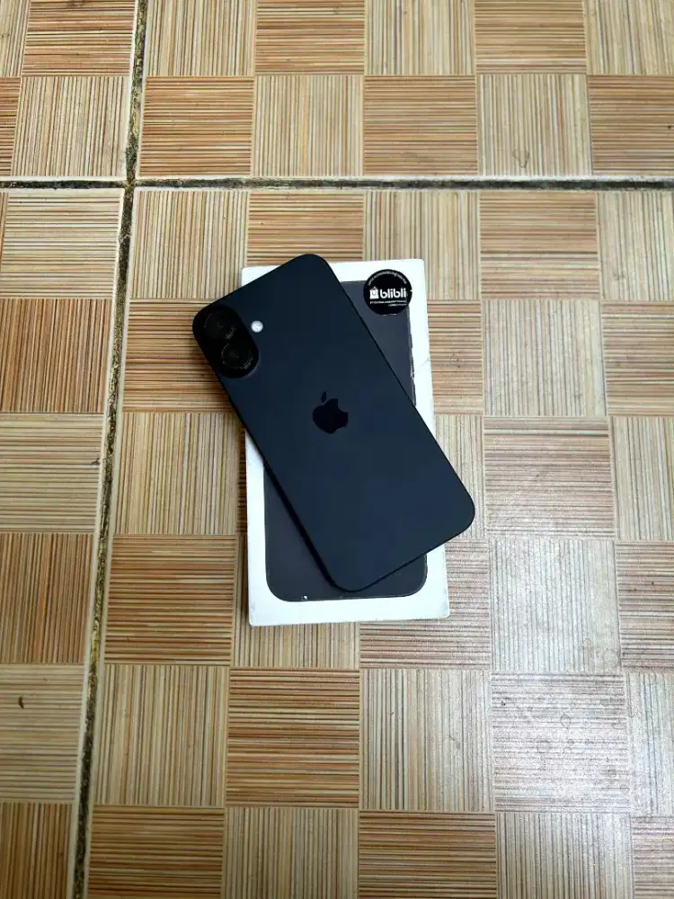 IPhone 16 plus 128 gb ibox, black