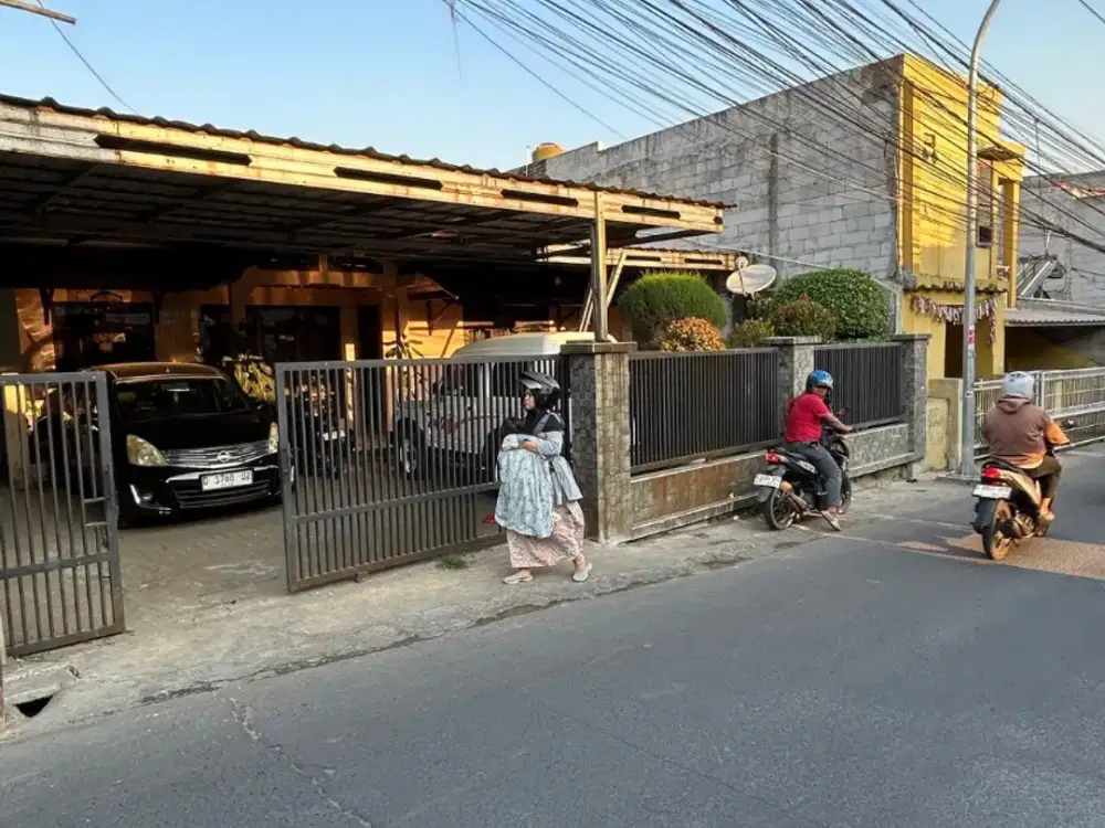 Dijual Rumah Komersial di pinggir jalan Utama Cibiru Bandung