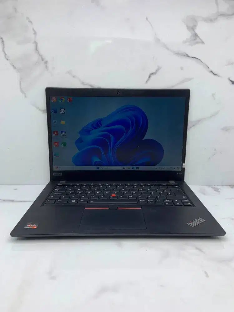 Spek Sultan, Lenovo ThinkPad X395 ouchscreen, laptop Ryzen Pro bisnis