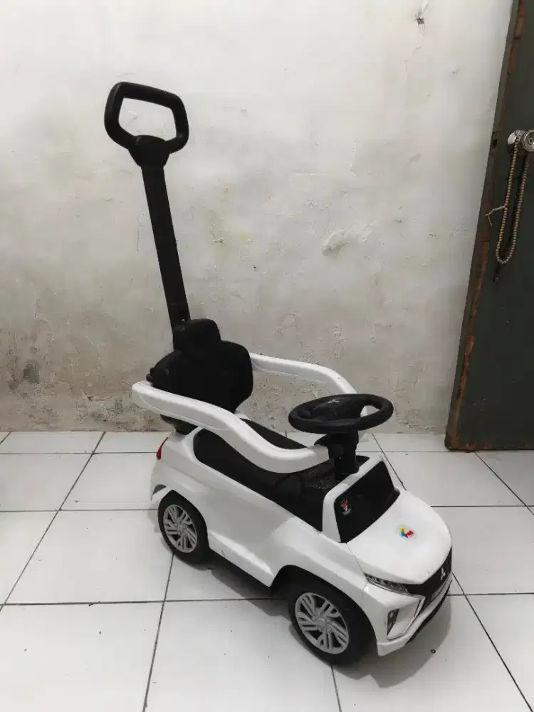 Mainan Anak Mobil Mobilan Dorong Xpander