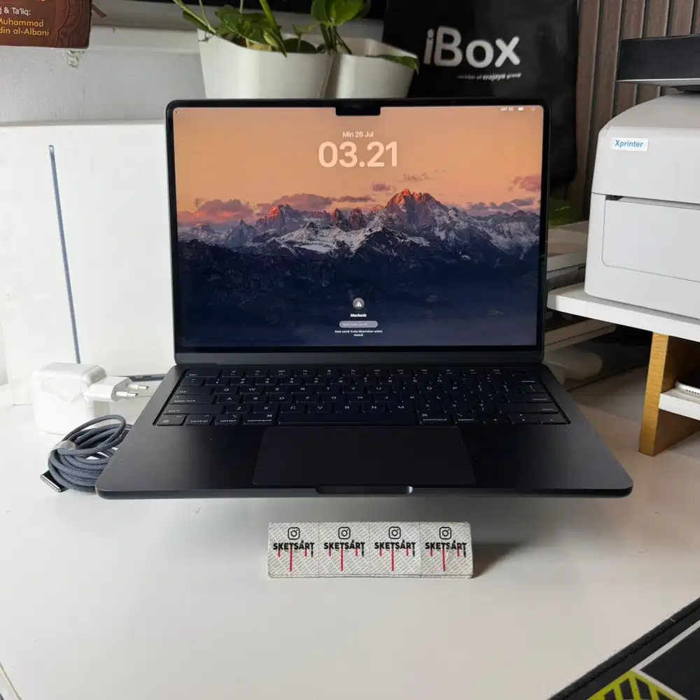MacBook Air M2 8/256gb Midnight iBox Garansi April 2027