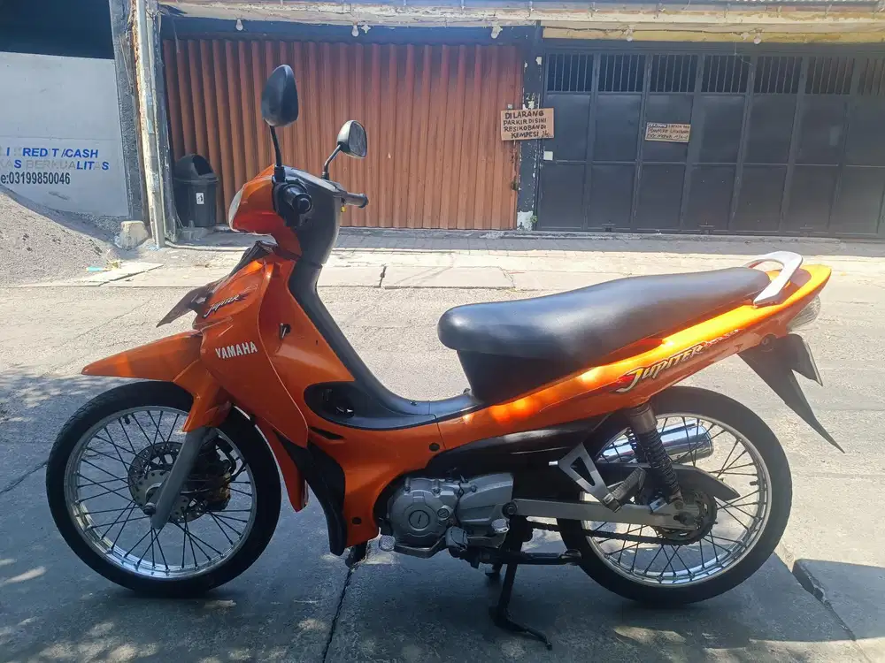 UD ENY MOTOR - Yamaha Jupiter thn 2001 mulus