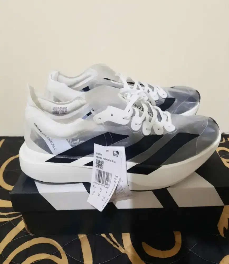Forsell sepatu Adizero