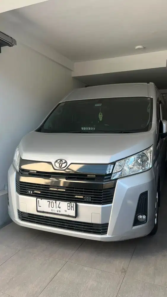HIACE PREMIO 2022