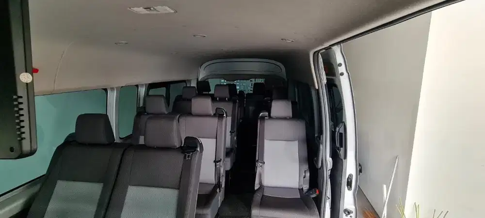 HIACE PREMIO 2022
