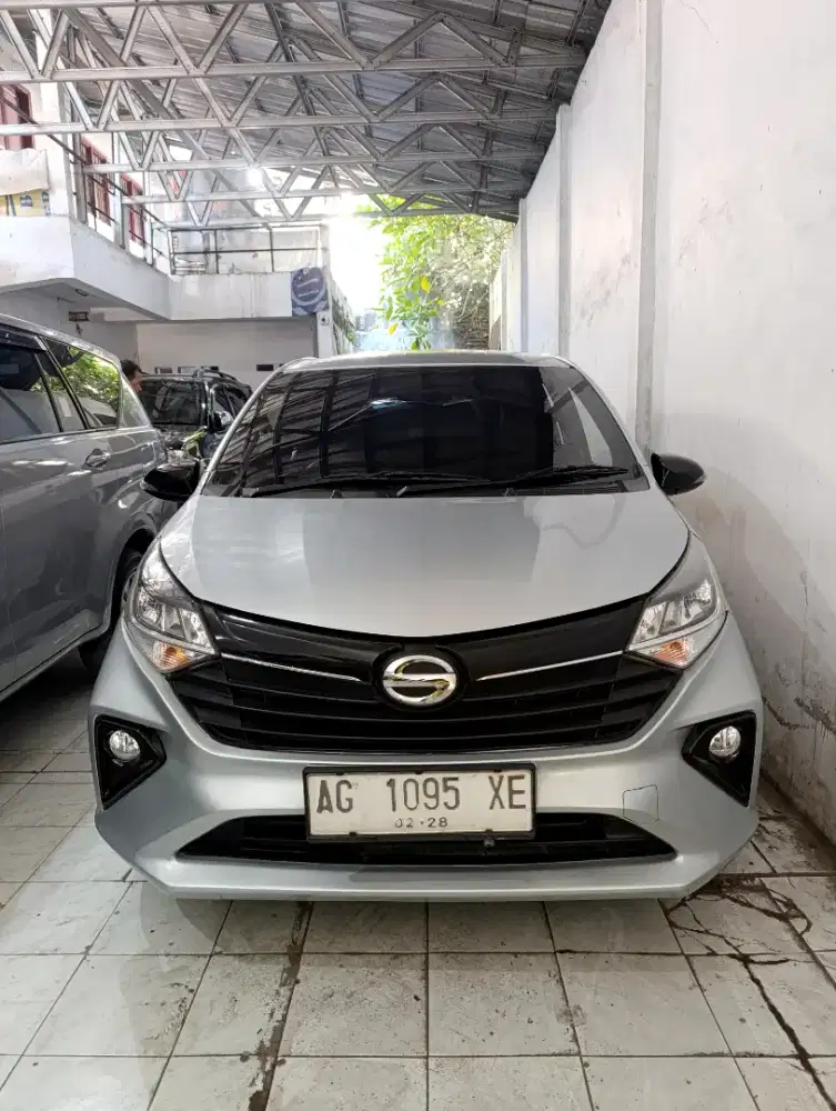 DP 10 JT New Sigra 1.2 R manual 2022 Silver