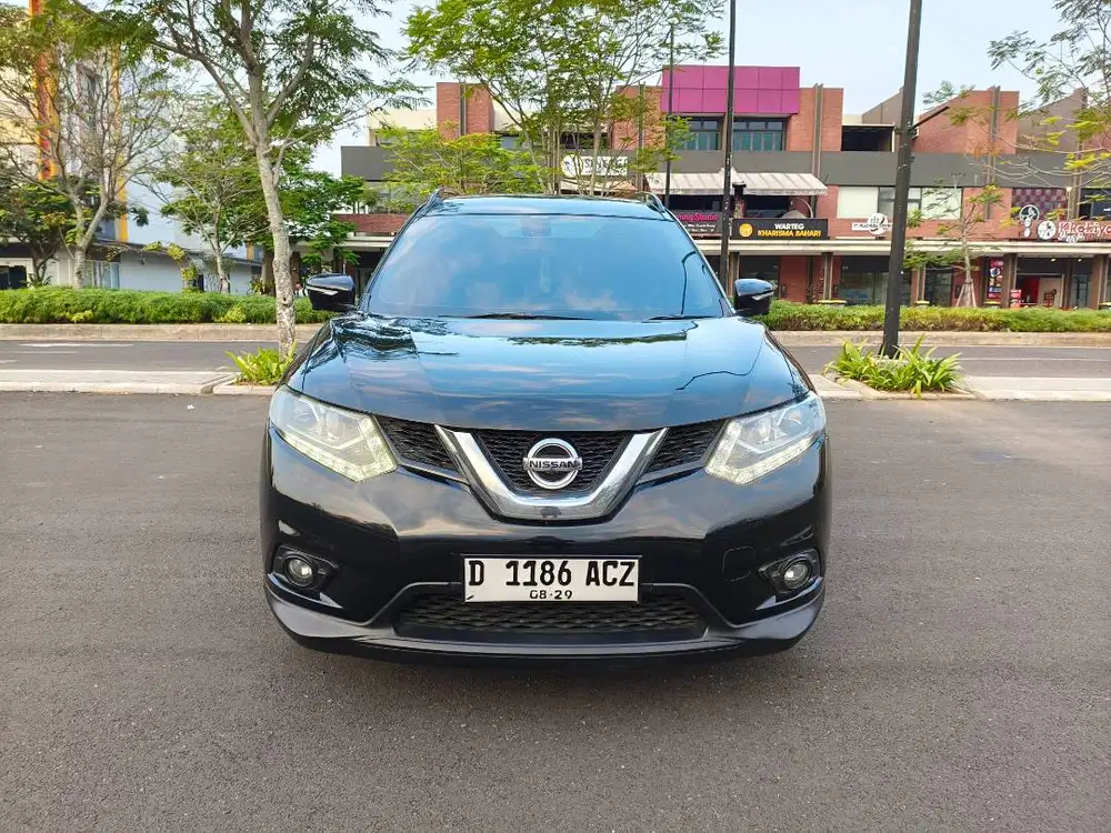 Nissan xtrail t32 2.5 matic 2015 hitam