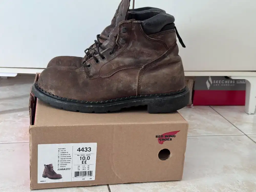 Redwing 4433 size 10 kondisi sekend 75%