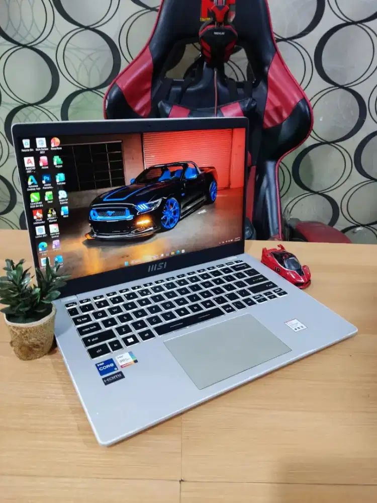 Laptop MSI Modern 14M E1J3IMS SSD 512gb core i5 gen 11