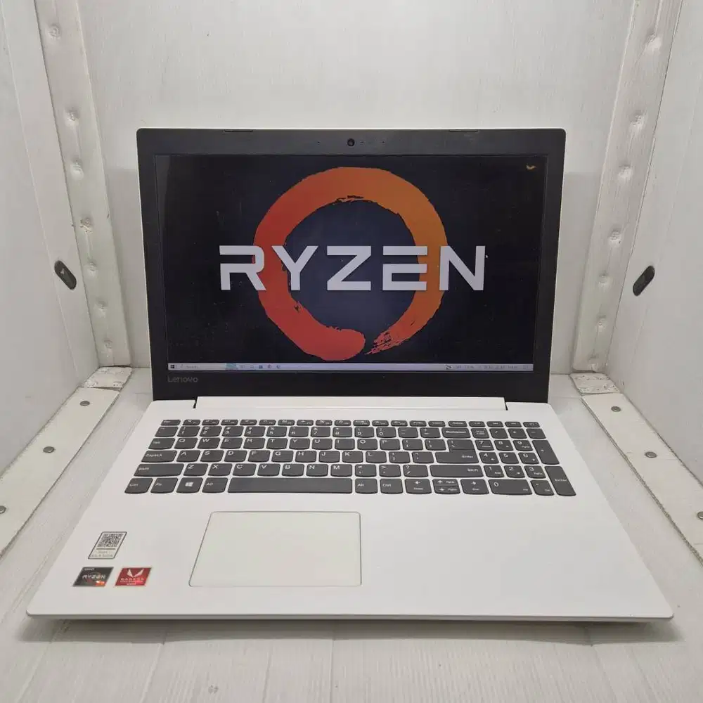 LAPTOP GAMING DESAIN SLIM LENOVO IDEAPAD 330 15 AMD RYZEN 7 DUAL VGA R