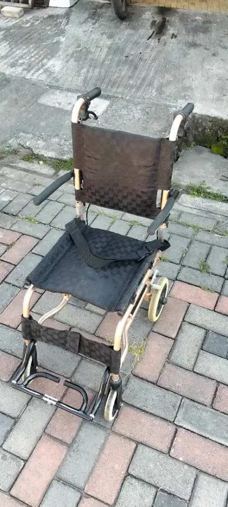 Kursi roda GEA aluminium Travel