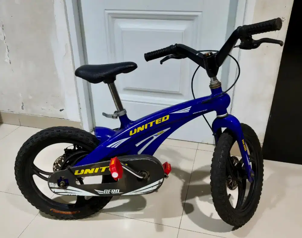 Sepeda Anak United Aero lite 16