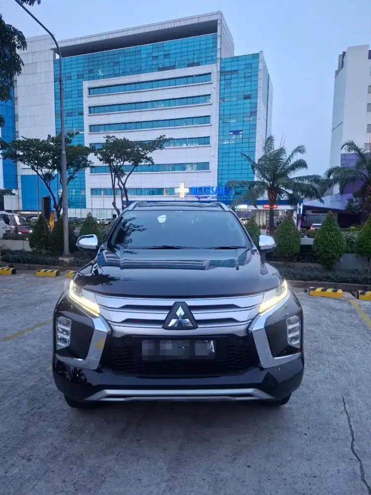 [ KM18rb ] Mitsubishi Pajero 2.4 cc Dakar 2022 Hitam