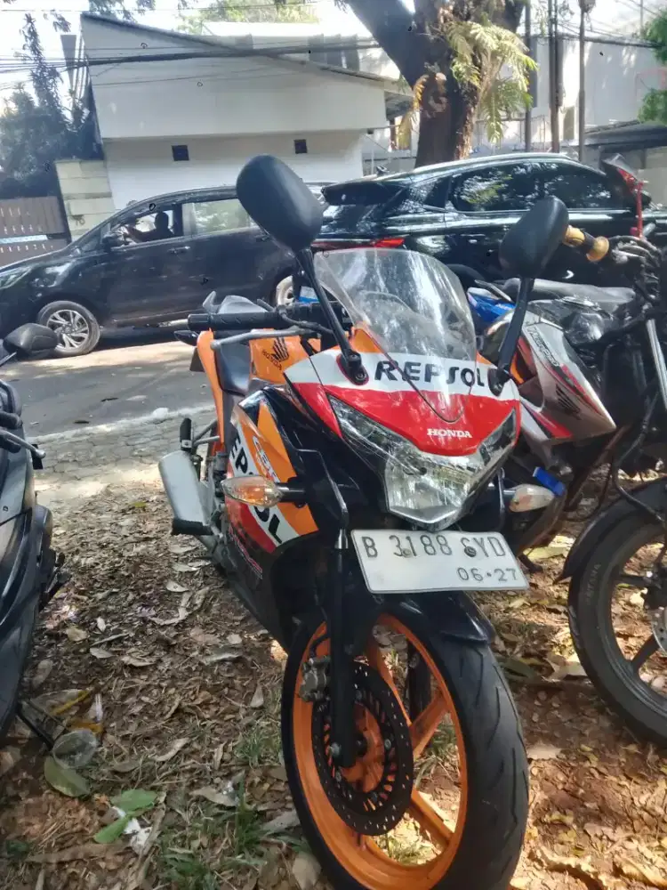 Honda CBR150 Thailand 2013 Repsol, full original.Sporty