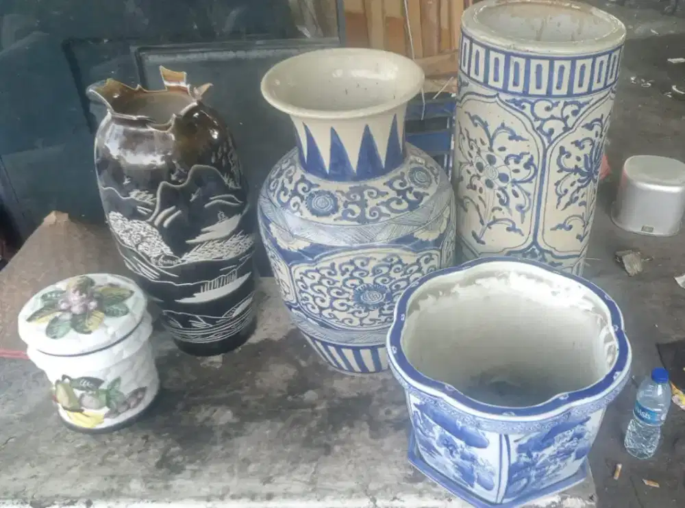Guci kramik pajangan 5macam borongan  Rp.750rb