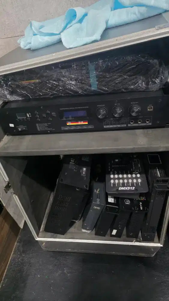 Ampli karaoke mixer power squencer management