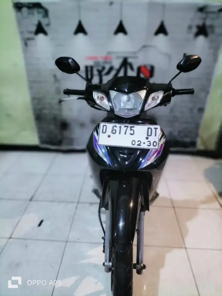 Honda karisma 2005