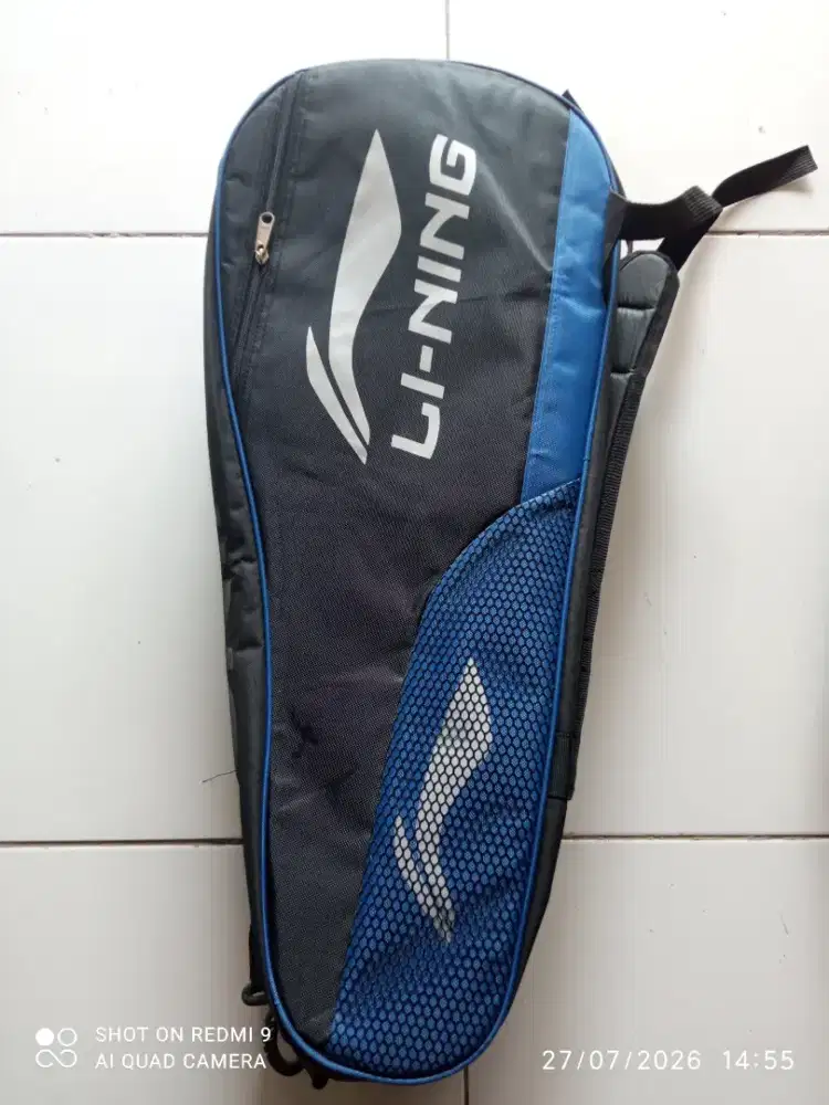 Tas Raket Bulutangkis