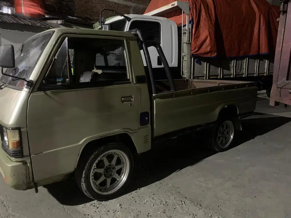 Jual mitsubishi L300