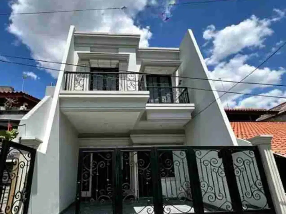 RUMAH BARU SIAP HUNI RAWAMANGUN JAKARTA TIMUR
