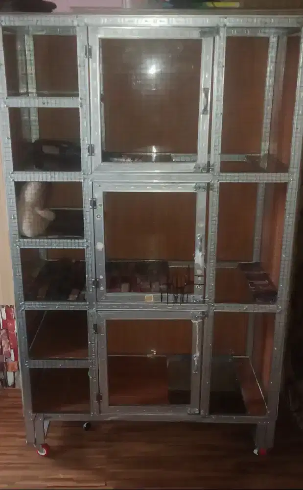 Kandang kucing 3 room
