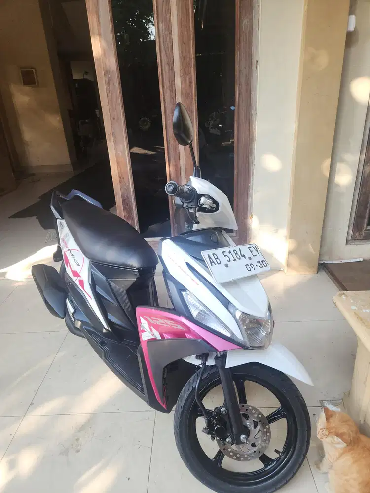 Mio 125 f1 putih 2015 Gbm