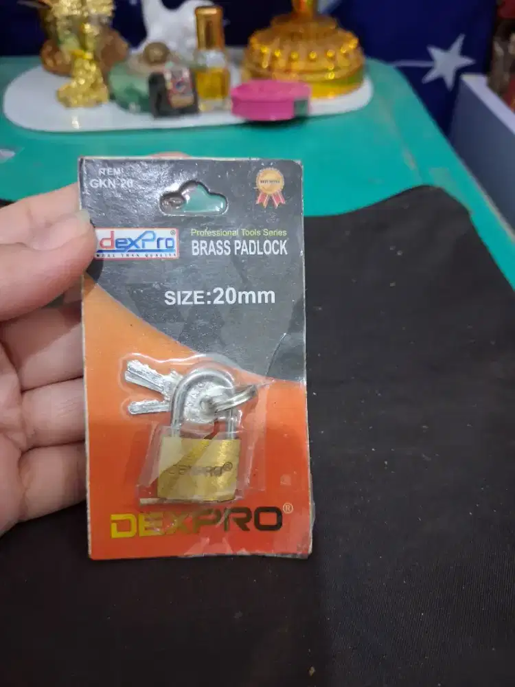 Gembok kunci merk
Dexpro uk size 20mm
Limited edition
Barang terawat