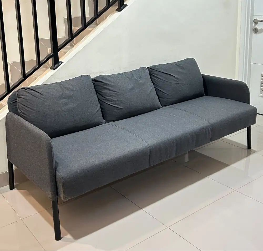 SOFA IKEA GLOSTAD 3 SEATER