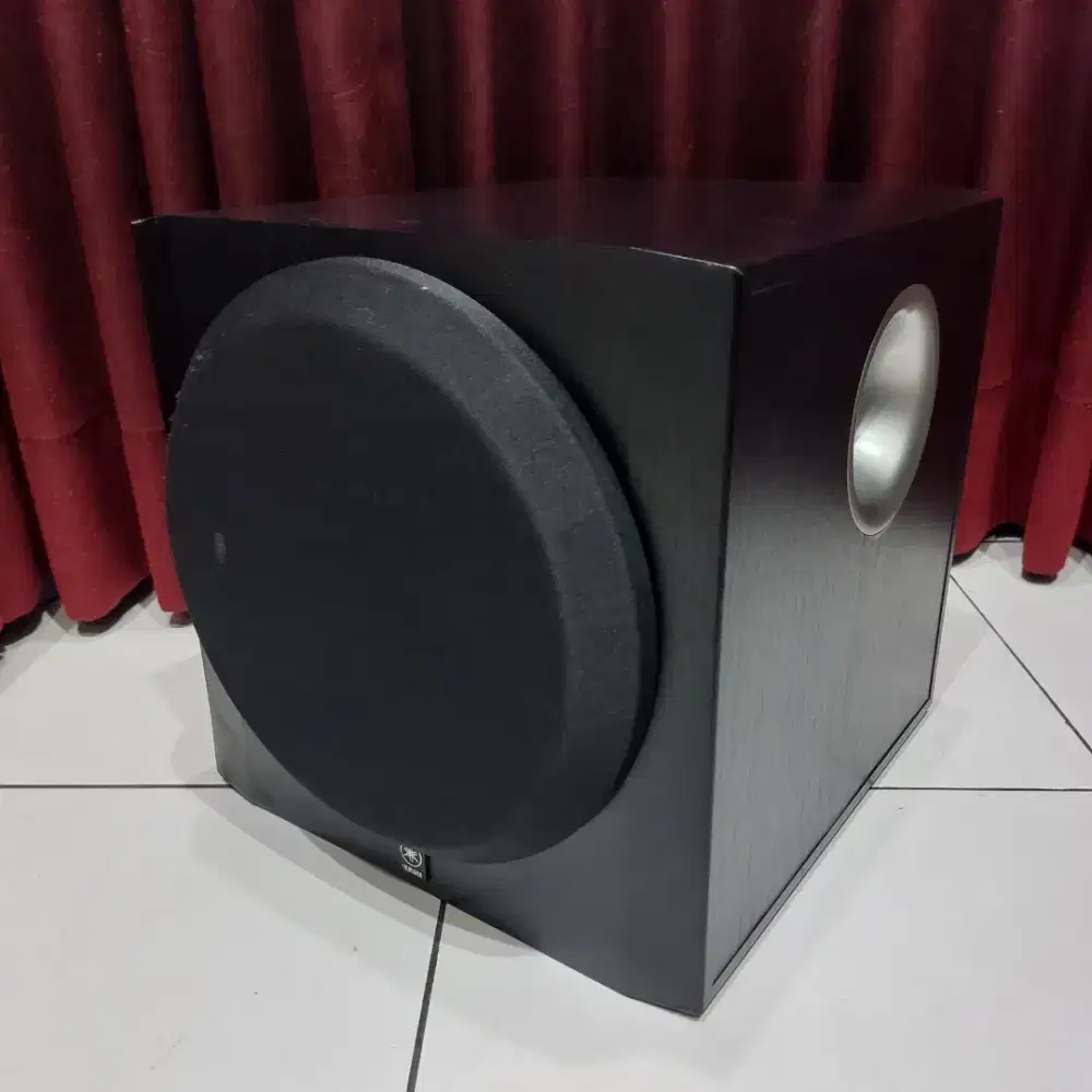 YAMAHA YST-SW216 10 INCH Subwoofer Aktif