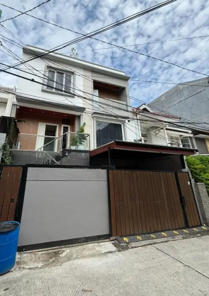 Rumah Siap Huni di Komplek Walikota Kelapa Gading Jakarta Utara