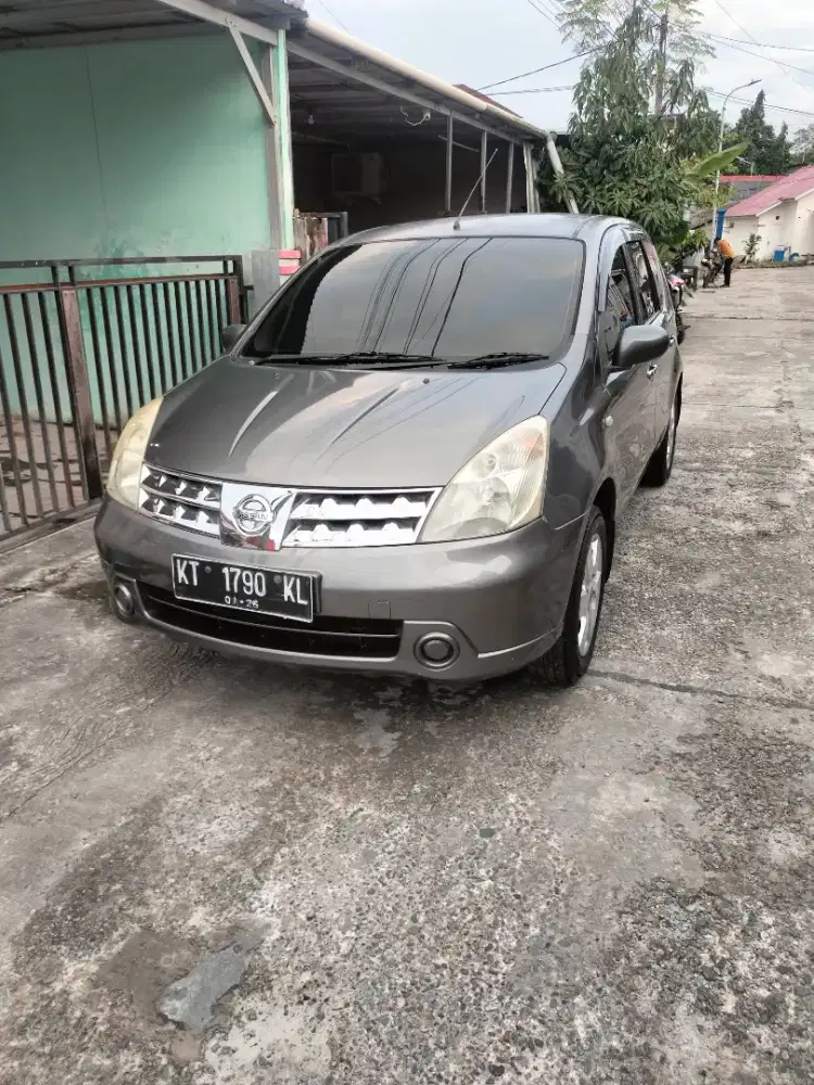 NISAN Livina XR 2baris metik TH 2010